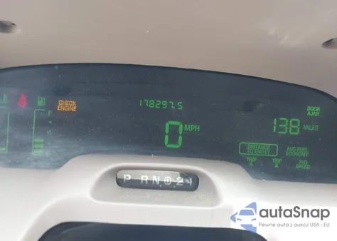 2004 Mercury Grand Marquis Ls из США, поврежденный, VIN 2MEFM75WX4X607033